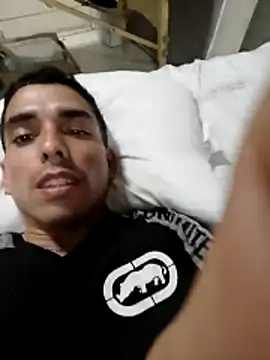 Snapshot of MRdxxx444 chatting on 03/07/26, 04:15 MRdxxx444 online show from 03/07/26, 04:15