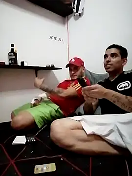 Snapshot of MRdxxx444 chatting on 04/04/26, 04:11 MRdxxx444 online show from 04/04/26, 04:11