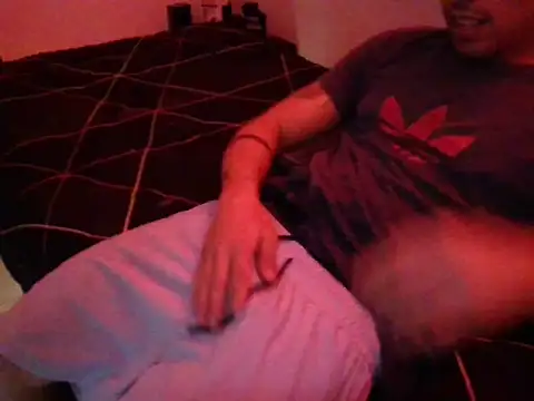 Snapshot of MRdxxx444 chatting on 04/12/26, 04:56 MRdxxx444 online show from 04/12/26, 04:56