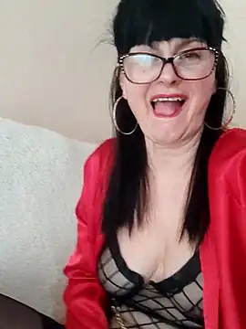 Snapshot of AliceSwan57 chatting on 02/04/26, 11:38 AliceSwan57 online show from 02/04/26, 11:38