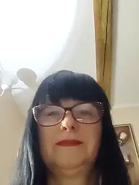 Snapshot of AliceSwan57 chatting on 02/12/26, 05:24 AliceSwan57 online show from 02/12/26, 05:24