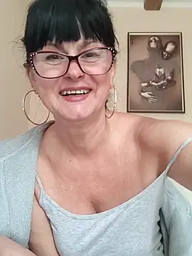 AliceSwan57 online show from 06/15/26, 08:38