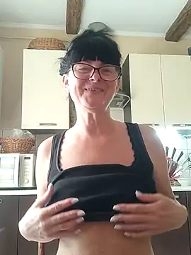 AliceSwan57 online show from 06/23/26, 06:33