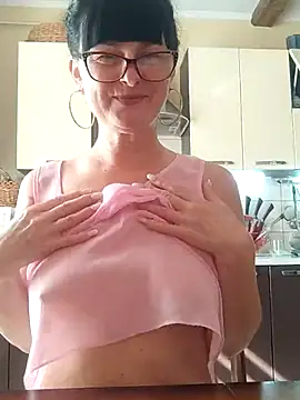 AliceSwan57 online show from 06/25/26, 06:07