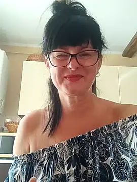 AliceSwan57 online show from 07/17/26, 06:20