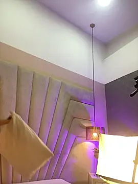 JuliaaVega online show from 03/07/26, 12:02