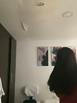 JuliaaVega online show from 03/10/26, 01:27