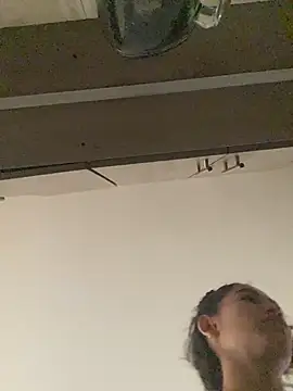 JuliaaVega online show from 04/14/26, 12:55