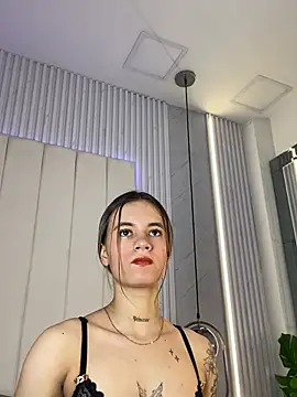 JuliaColemann online show from 03/24/26, 12:10