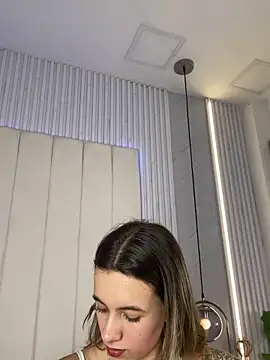 JuliaColemann online show from 04/18/26, 11:58