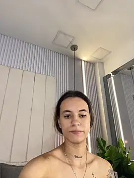 JuliaColemann online show from 05/09/26, 11:59