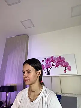 JuliaColemann online show from 06/02/26, 11:56