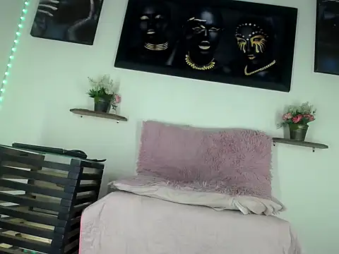 Tatoo Noah online show from 03/11/26, 01:17