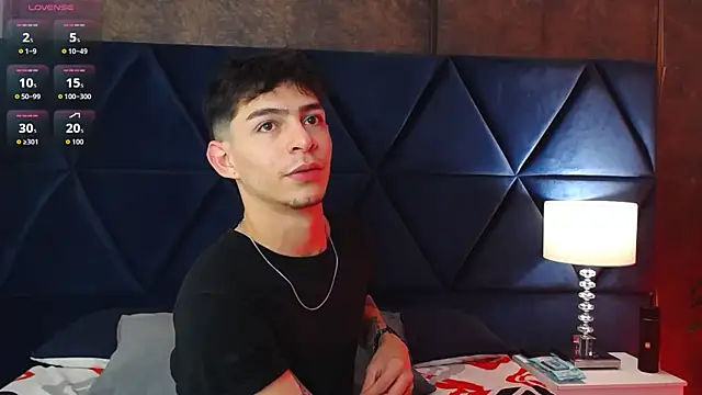 Logan Woods online show from 02/25/26, 07:56