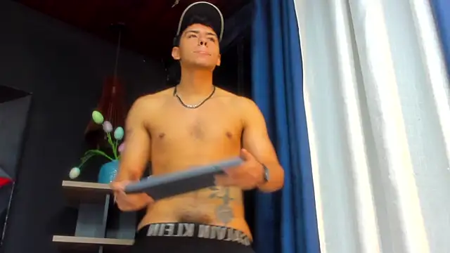 Tobias Vega online show from 02/18/26, 01:23