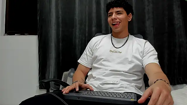 Tobias Vega online show from 03/01/26, 09:22