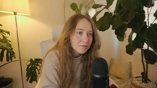 Scarlett NoirMuse online show from 02/15/26, 12:25