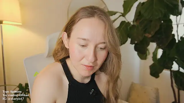 Scarlett NoirMuse online show from 02/17/26, 04:35