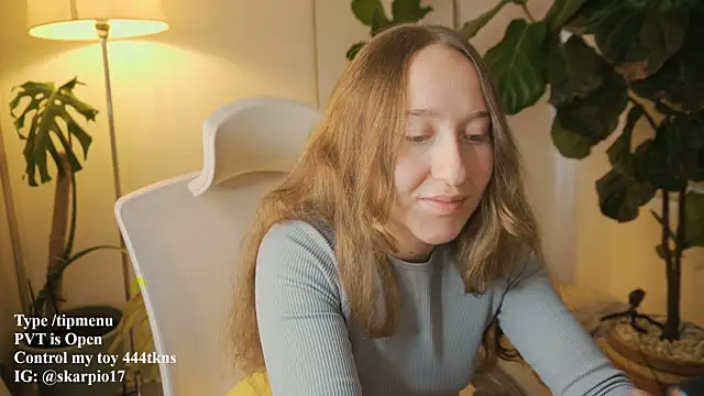 Scarlett NoirMuse online show from 03/30/26, 07:26