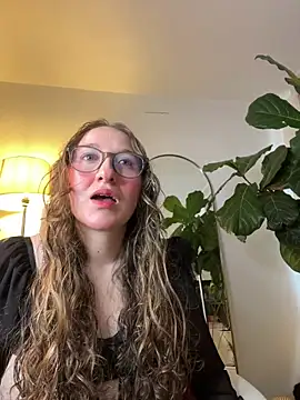 Scarlett NoirMuse online show from 04/11/26, 06:56