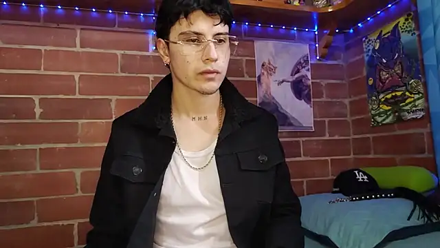 PaulDamico online show from 04/08/26, 01:00