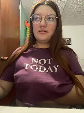 Snapshot of Vixroy7 chatting on 07/17/26, 11:20 Vixroy7 online show from 07/17/26, 11:20