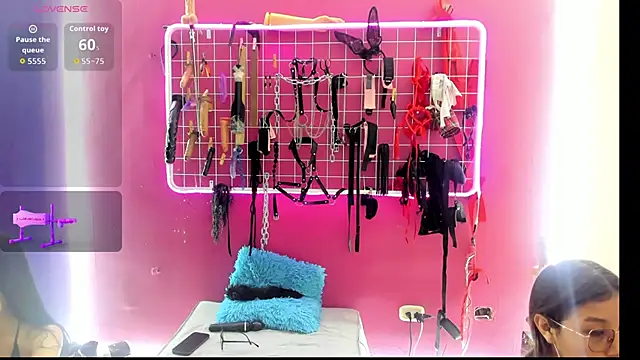 Slave Melany bdsm online show from 03/12/26, 12:33