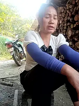 cutebobi online show from 04/13/26, 08:20