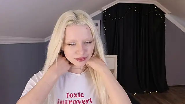 Snapshot of Naomi_Demio chatting on 02/21/26, 09:10 Naomi Demio online show from 02/21/26, 09:10