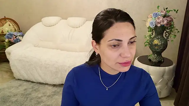 Snapshot of LovelyBeatrice chatting on 02/06/26, 05:56 LovelyBeatrice online show from 02/06/26, 05:56