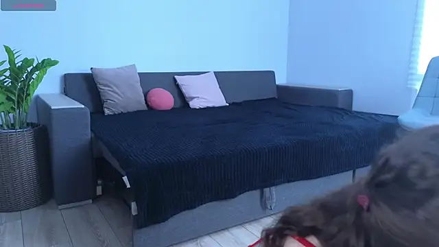 MillaKowal online show from 03/11/26, 07:47