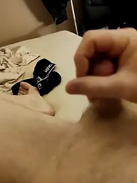 Halunja online show from 03/19/26, 09:19