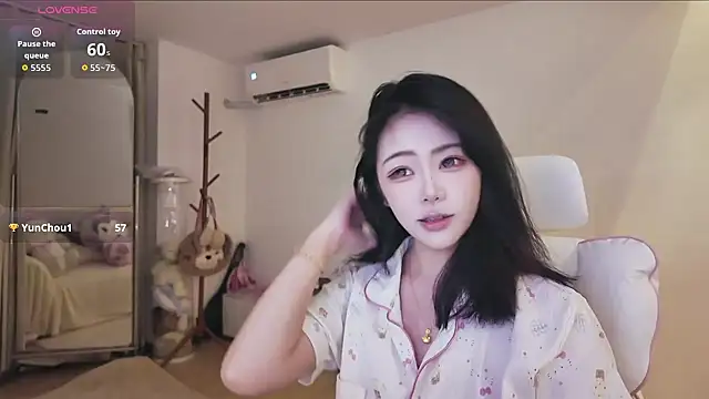 Jolie-22 online show from 05/29/26, 01:53