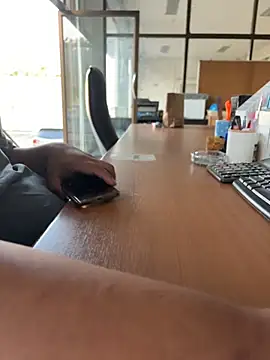 Snapshot of Crice1997 chatting on 01/19/26, 10:19 Crice1997 online show from 01/19/26, 10:19