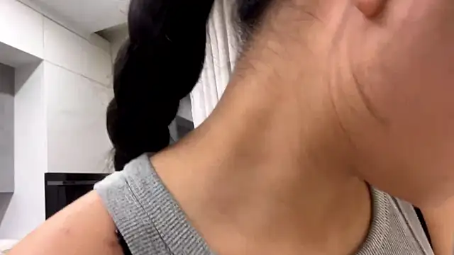 SweetMiaXO online show from 03/26/26, 07:19