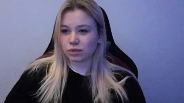 Lulu Di online show from 02/02/26, 12:09