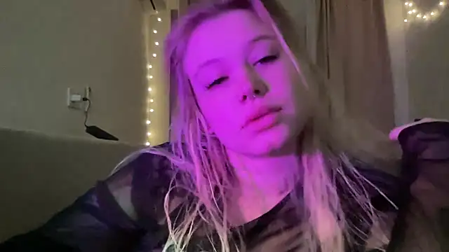 Lulu Di online show from 04/02/26, 07:55