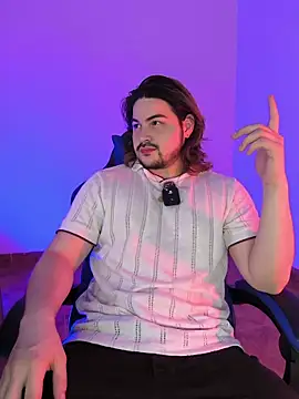 Snapshot of Derek_Vow chatting on 02/06/26, 04:06 Derek Vow online show from 02/06/26, 04:06