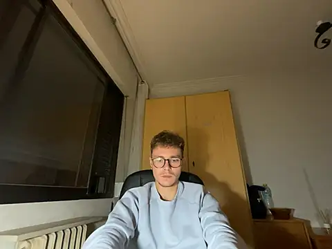 alezz404 online show from 01/18/26, 10:46