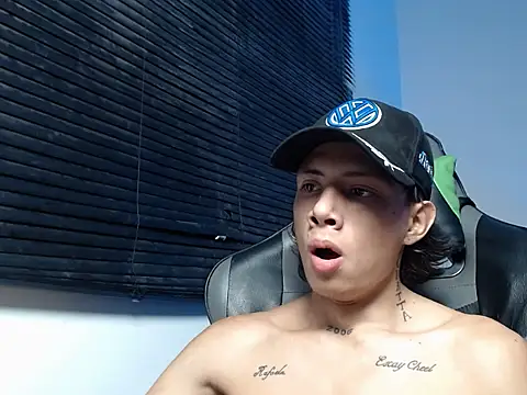 Snapshot of Didi_hard chatting on 02/13/26, 08:10 Didi hard online show from 02/13/26, 08:10