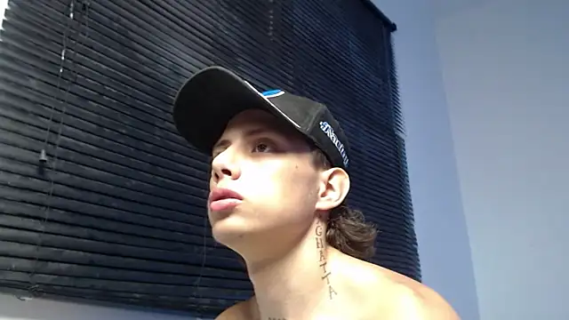 Snapshot of Didi_hard chatting on 02/14/26, 10:12 Didi hard online show from 02/14/26, 10:12