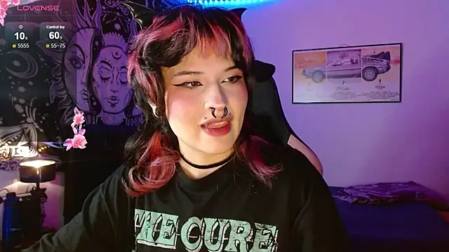 Snapshot of neena_nyx_ chatting on 02/26/26, 10:09 neena nyx online show from 02/26/26, 10:09