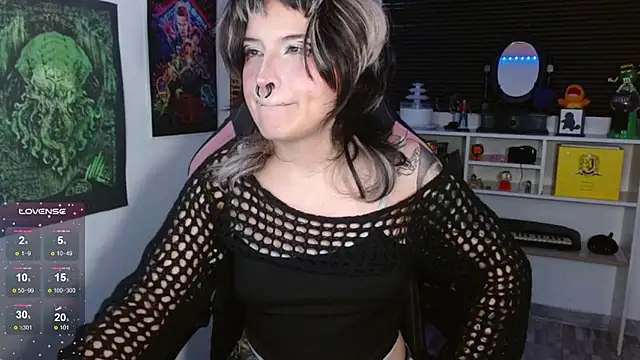 Snapshot of neena_nyx_ chatting on 05/03/26, 03:01 neena nyx online show from 05/03/26, 03:01