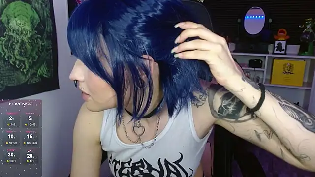 Snapshot of neena_nyx_ chatting on 05/08/26, 03:12 neena nyx online show from 05/08/26, 03:12