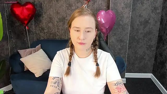 Snapshot of Stella_Soul chatting on 02/12/26, 09:26 Stella Soul online show from 02/12/26, 09:26