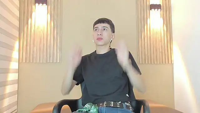 lian cameron online show from 02/17/26, 03:58