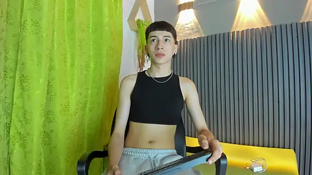 lian cameron online show from 03/05/26, 03:57