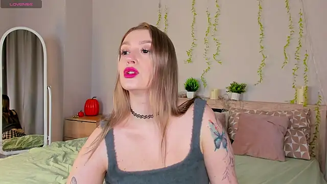 Viickie Nelsson online show from 03/27/26, 09:32