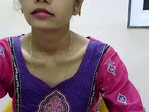 Kulsum S online show from 05/15/26, 01:18