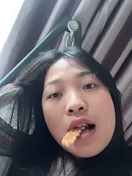 Lyn-be99 online show from 02/06/26, 02:27